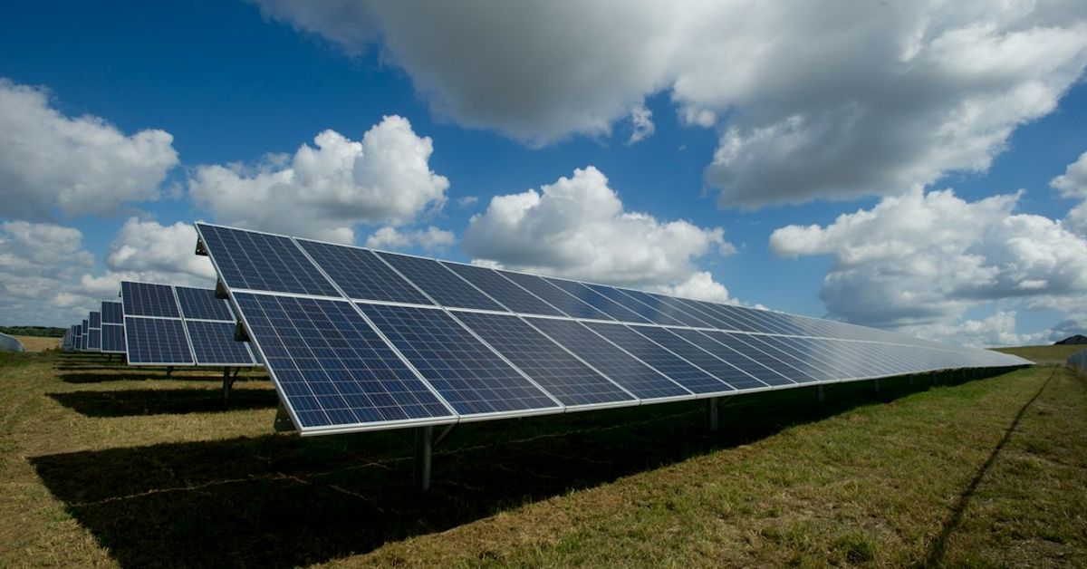 Bifacial vs monofacial solar panels in Pakistan
